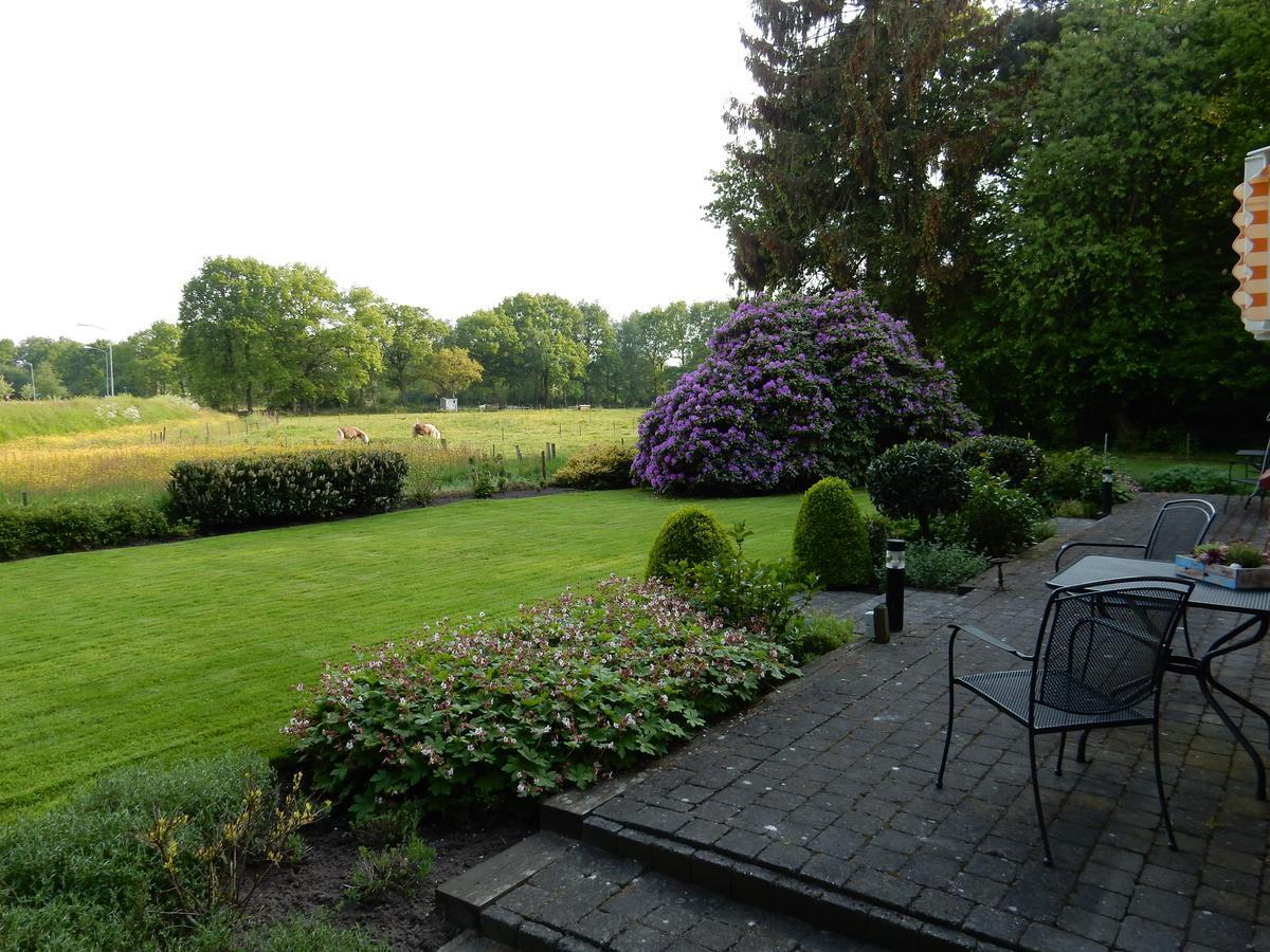 B&B De Zulthe Roden Exterior photo